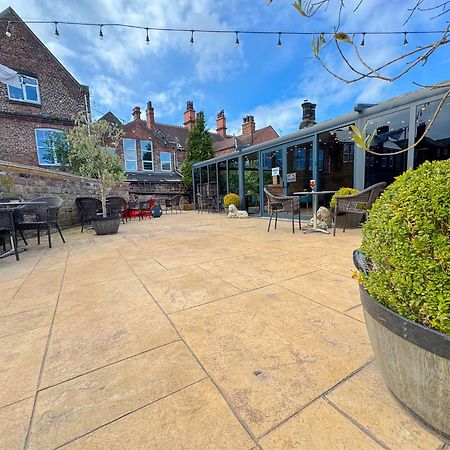 The George Wright Boutique Hotel, Bar & Restaurant 로더럼 외부 사진