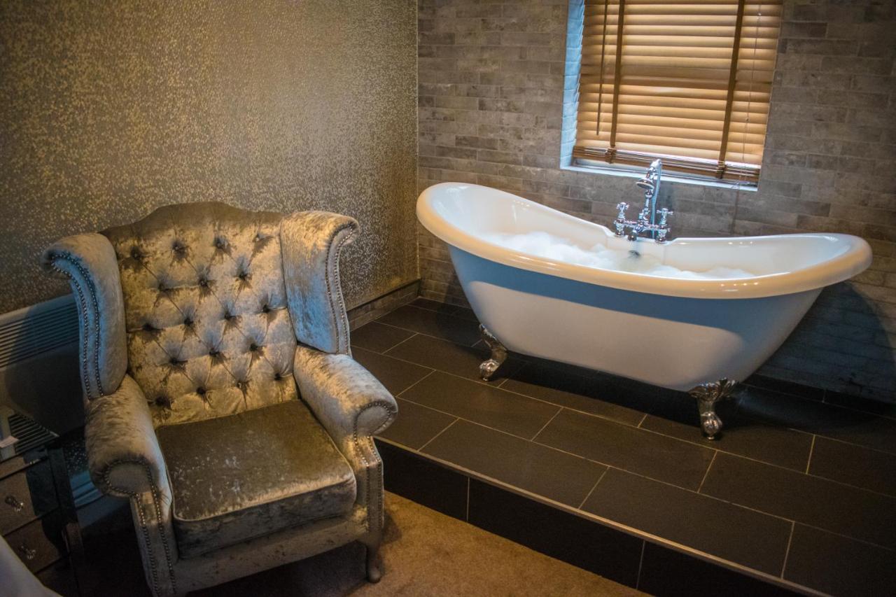 The George Wright Boutique Hotel, Bar & Restaurant 로더럼 외부 사진