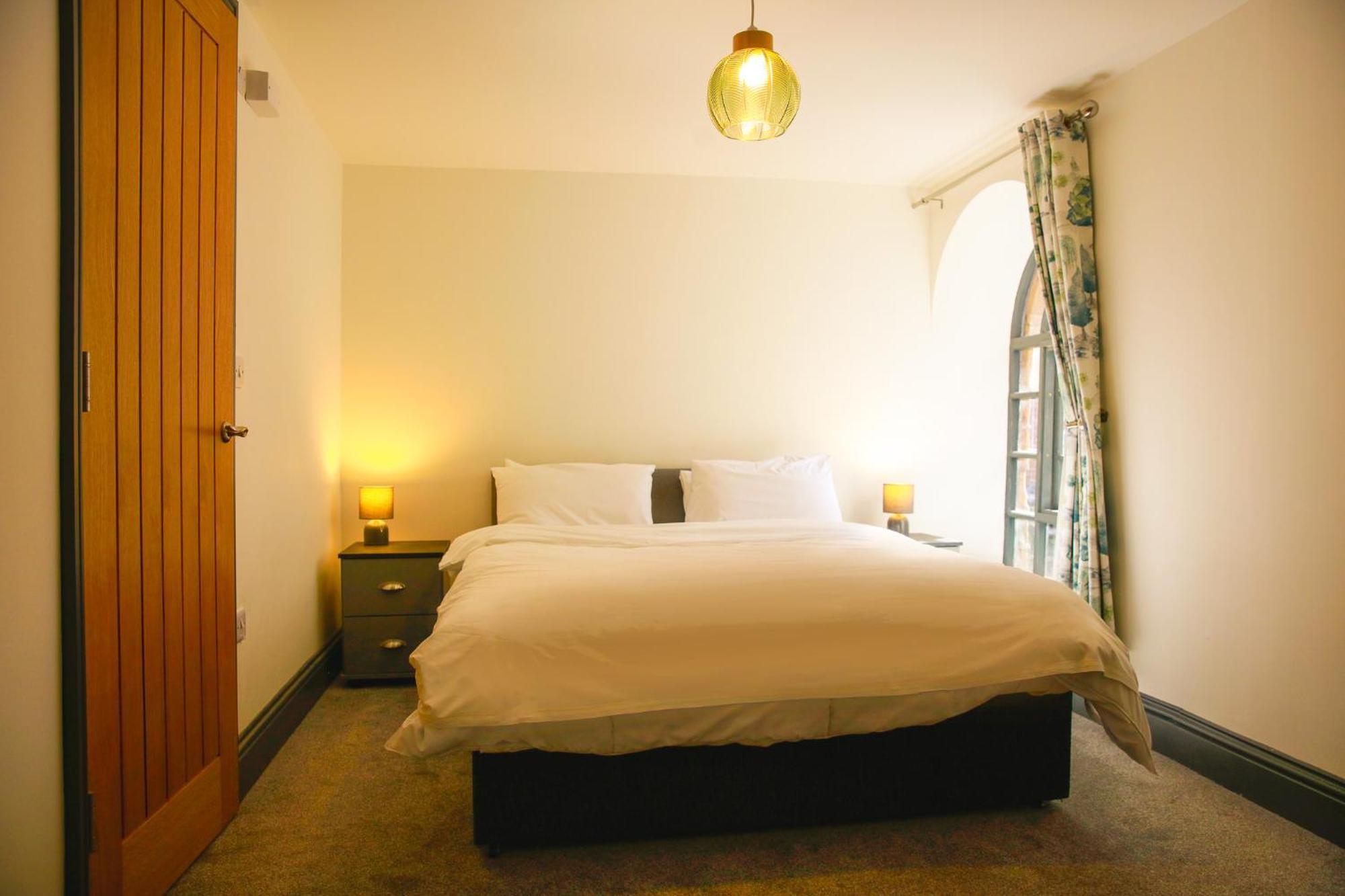 The George Wright Boutique Hotel, Bar & Restaurant 로더럼 외부 사진