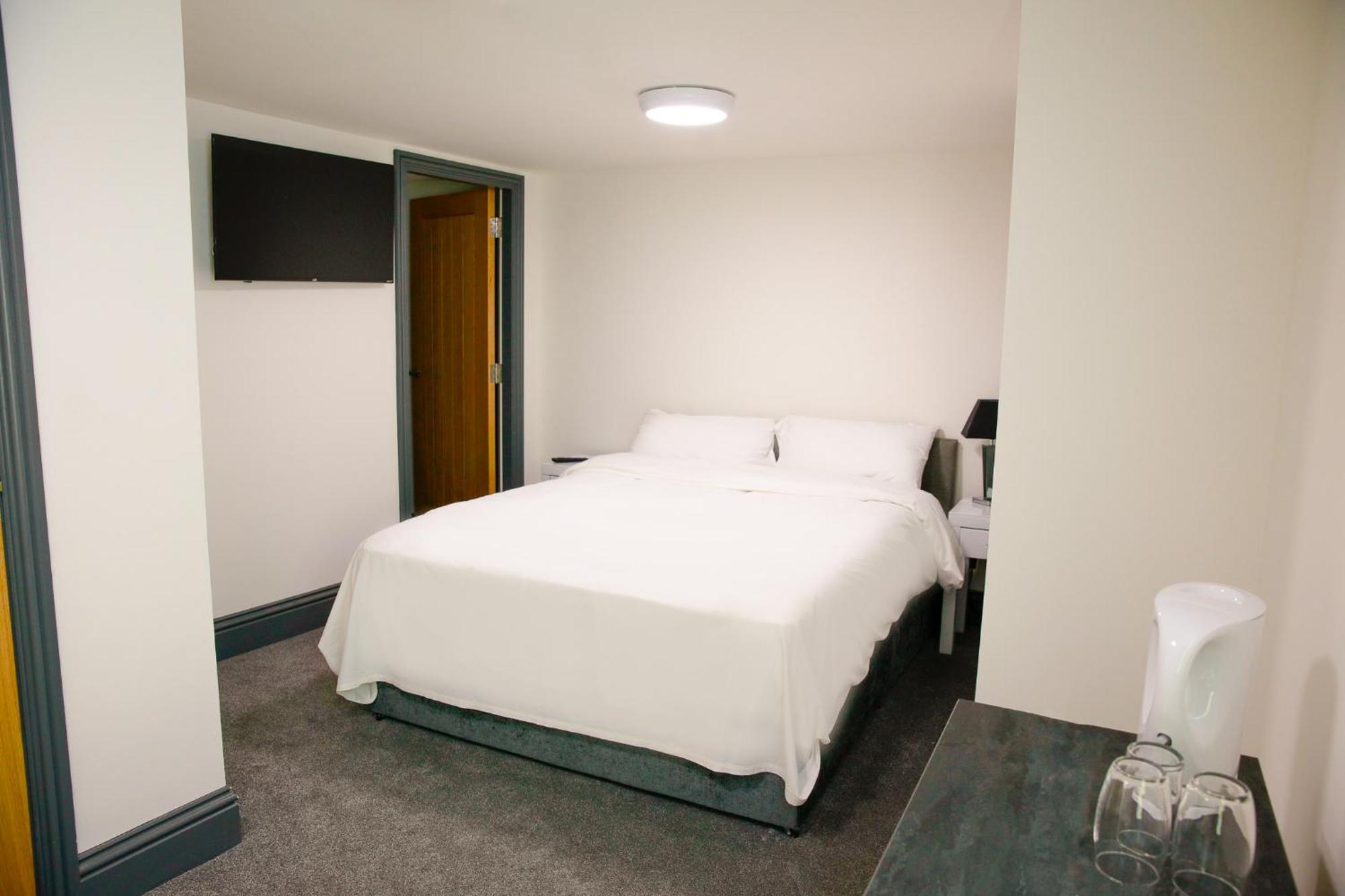 The George Wright Boutique Hotel, Bar & Restaurant 로더럼 외부 사진