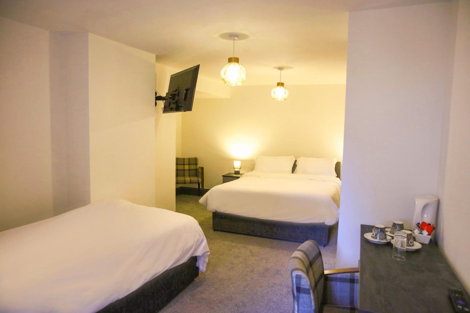 The George Wright Boutique Hotel, Bar & Restaurant 로더럼 외부 사진