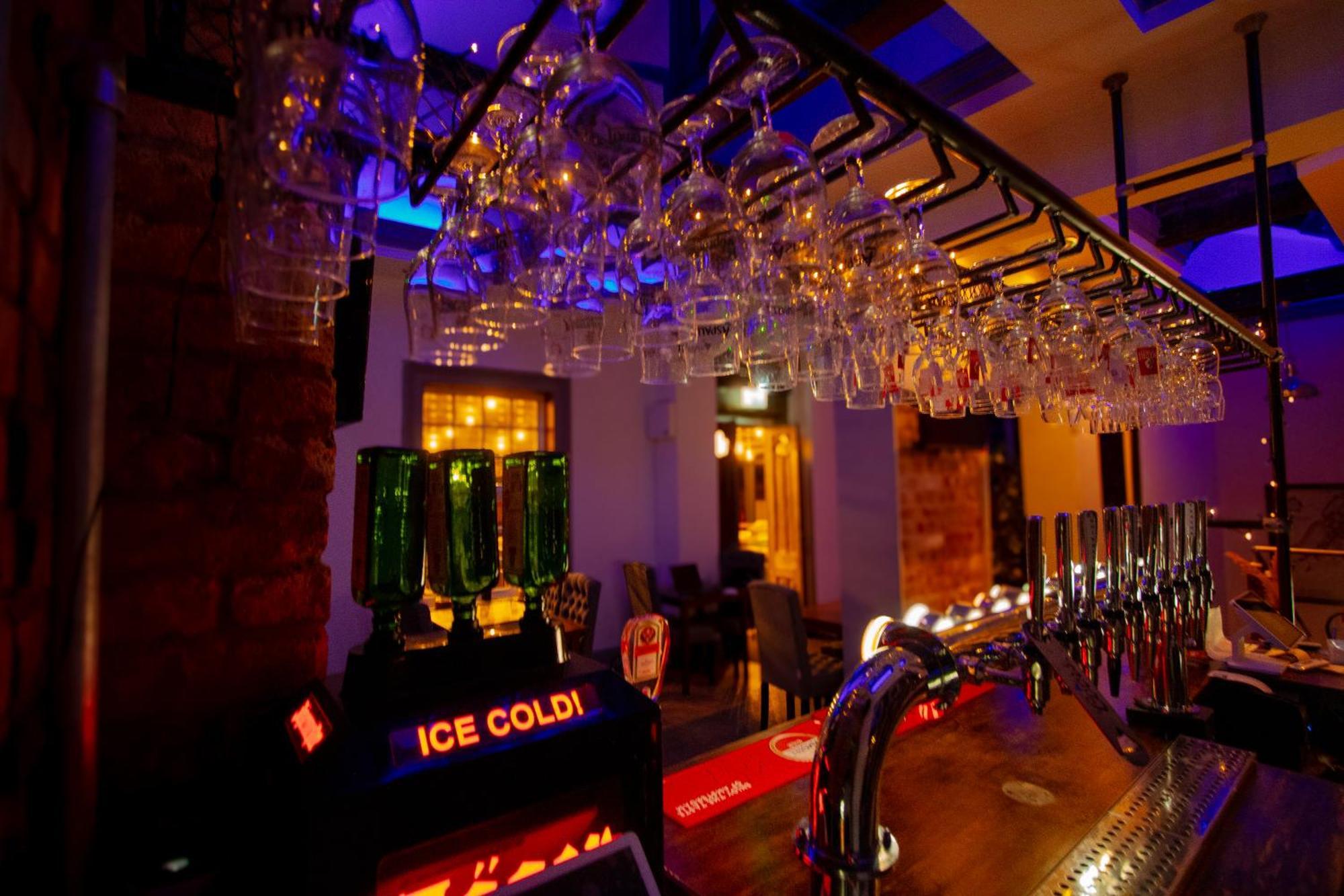 The George Wright Boutique Hotel, Bar & Restaurant 로더럼 외부 사진